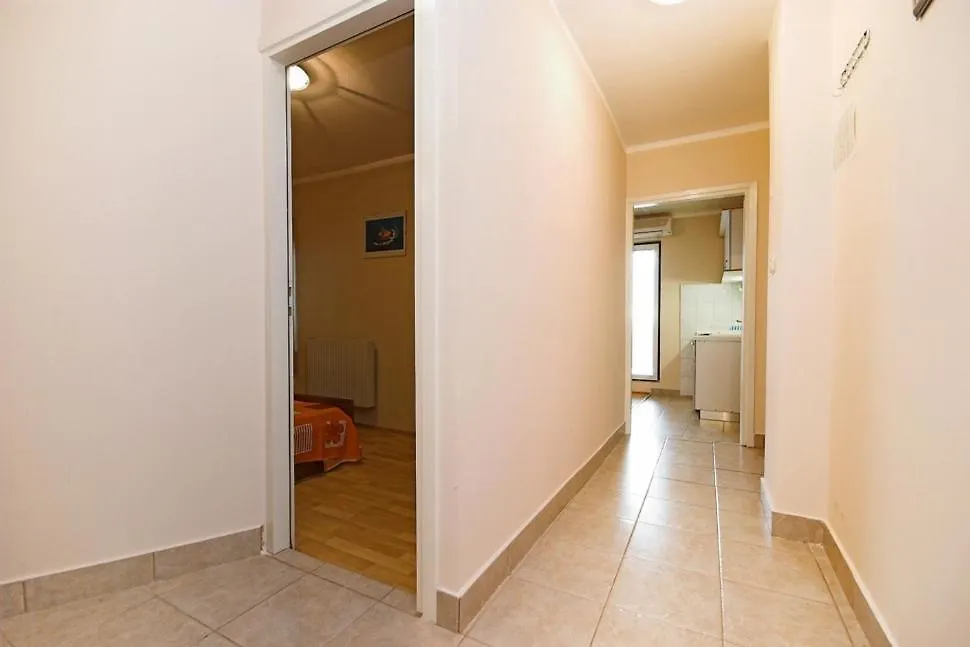 Apartments And Rooms With A Swimming Pool Sukosan, Zadar - 5906 بيت ضيافة