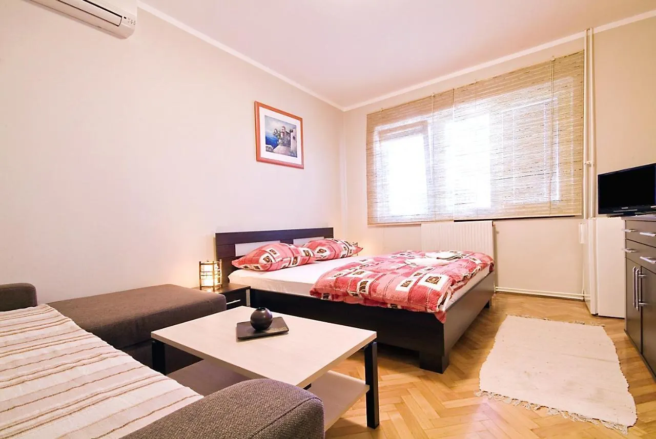 Apartments And Rooms With A Swimming Pool Sukosan, Zadar - 5906 3*,  كرواتيا