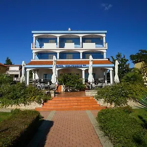 Belvedere *** Sukosan